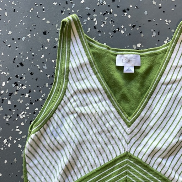 Green/White Knit Tank-top - Picture 2 of 4